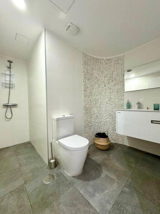 Apartment Piso Nuevo En El Puertito De Gueimar Al Lado Del Mar Realizamos Servicio De Excursiones Con Guia Puertito de Guimar